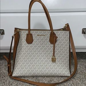 michael kors purse